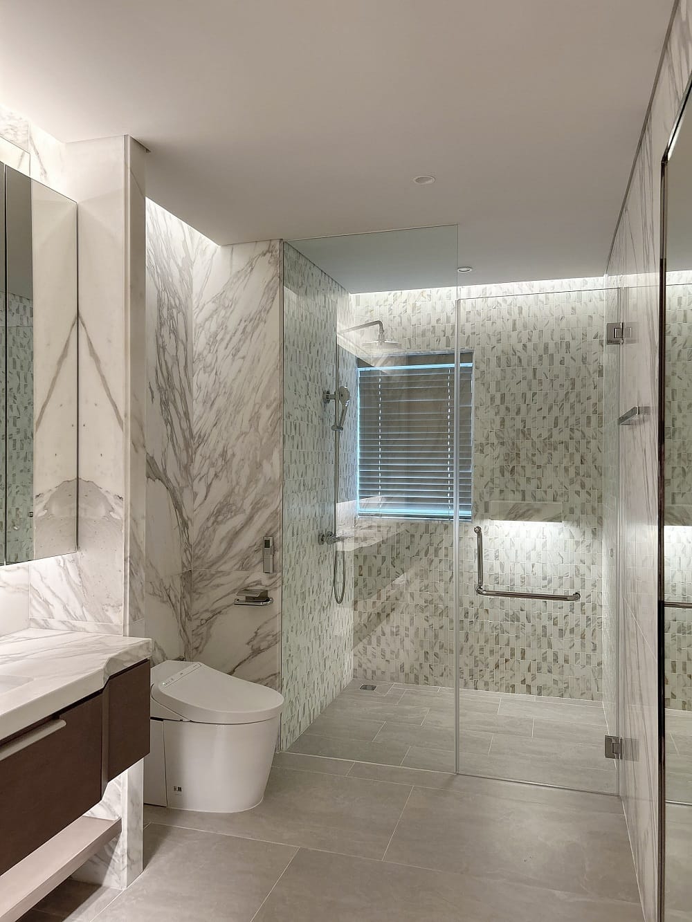 Siêu Căn Hộ Cao Cấp GOLDEN WESTLAKE PENTHOUSE 40 Siêu Căn Hộ Cao Cấp GOLDEN WESTLAKE PENTHOUSE 39