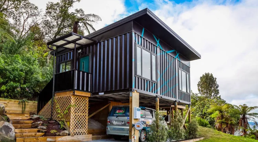 Top 10 mẫu nhà sàn mini ấn tượng 9 Nhà sàn mini bằng container