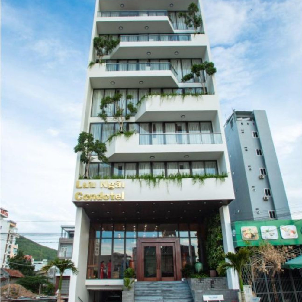 Mặt tiền khách sạn hiện đại