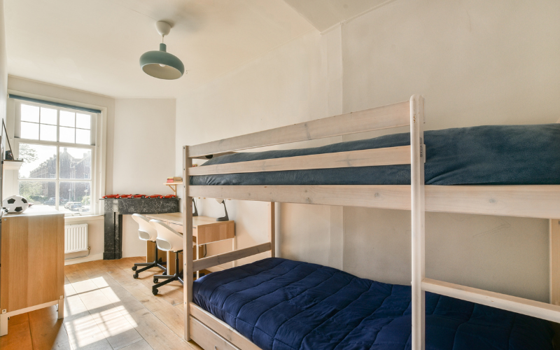Phòng dorm là gì? Có mấy loại phòng dorm? Các thiết kế phòng dorm đẹp 8 Phong cách Tối giản (Minimalism)