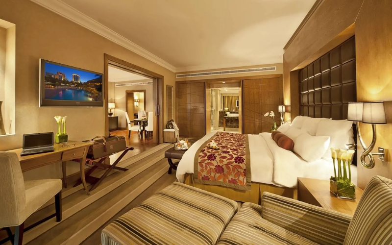 Phòng VIP khách sạn 5 sao là gì? Tiêu chuẩn cơ bản của phòng VIP 5 Phòng VIP Suite cao cấp